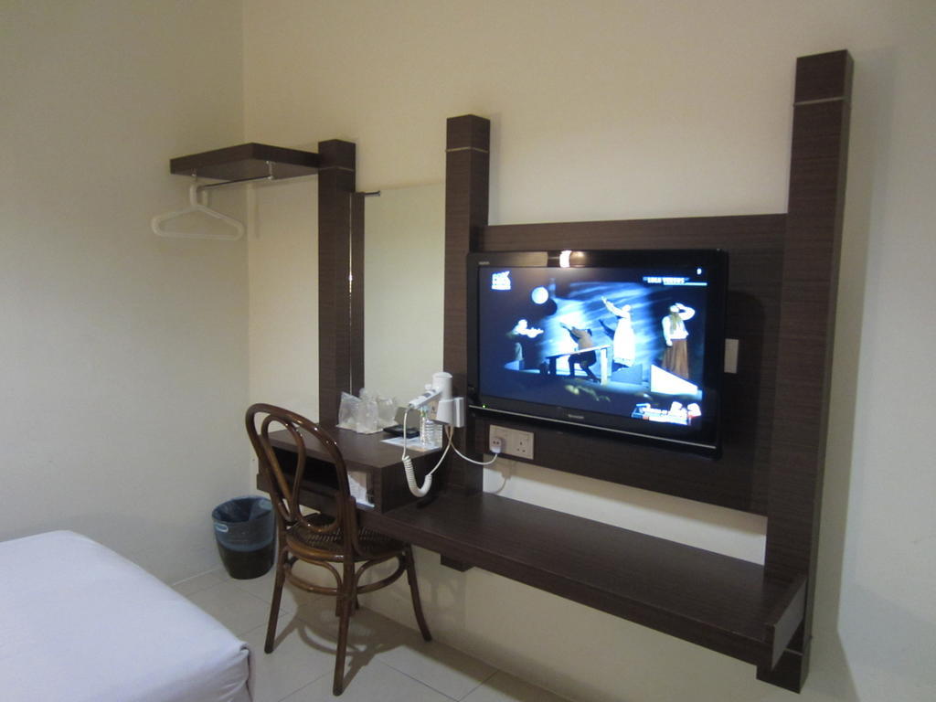 Radiant Hotel Sitiawan Habitación foto